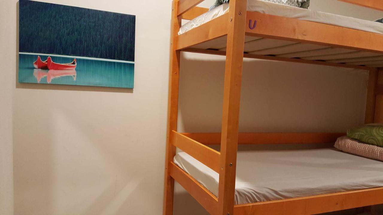 Martas Street Hostel *